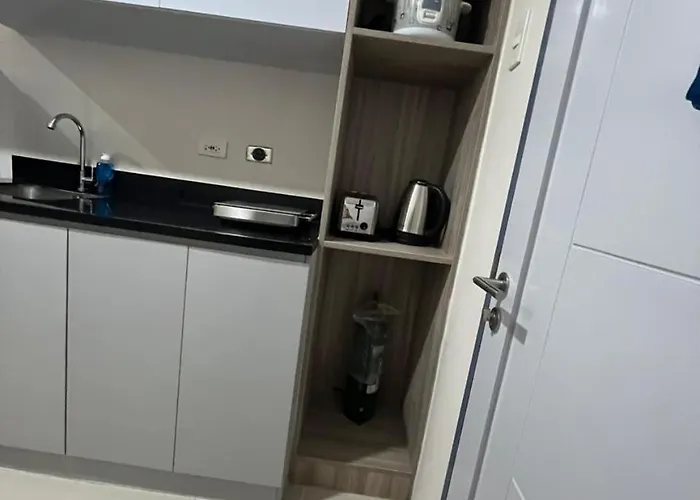 J Tower Residences Exclusive Cebu Center Apartments *
